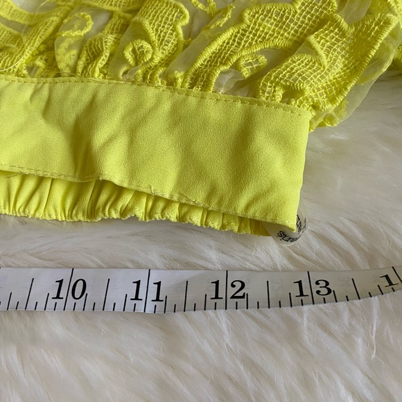 Lucy Paris Reece Scalloped Lace Skirt Size M Neon Yellow - Picture 11 of 11